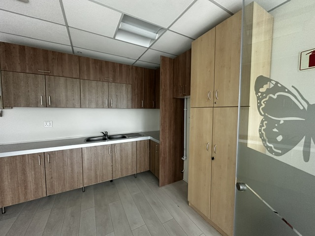 To Let Commercial Property for Rent in Newlands Western Cape